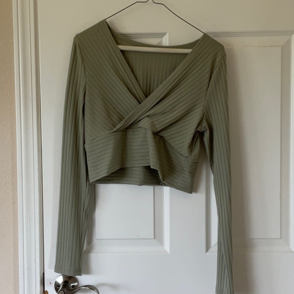 Green long sleeve Top